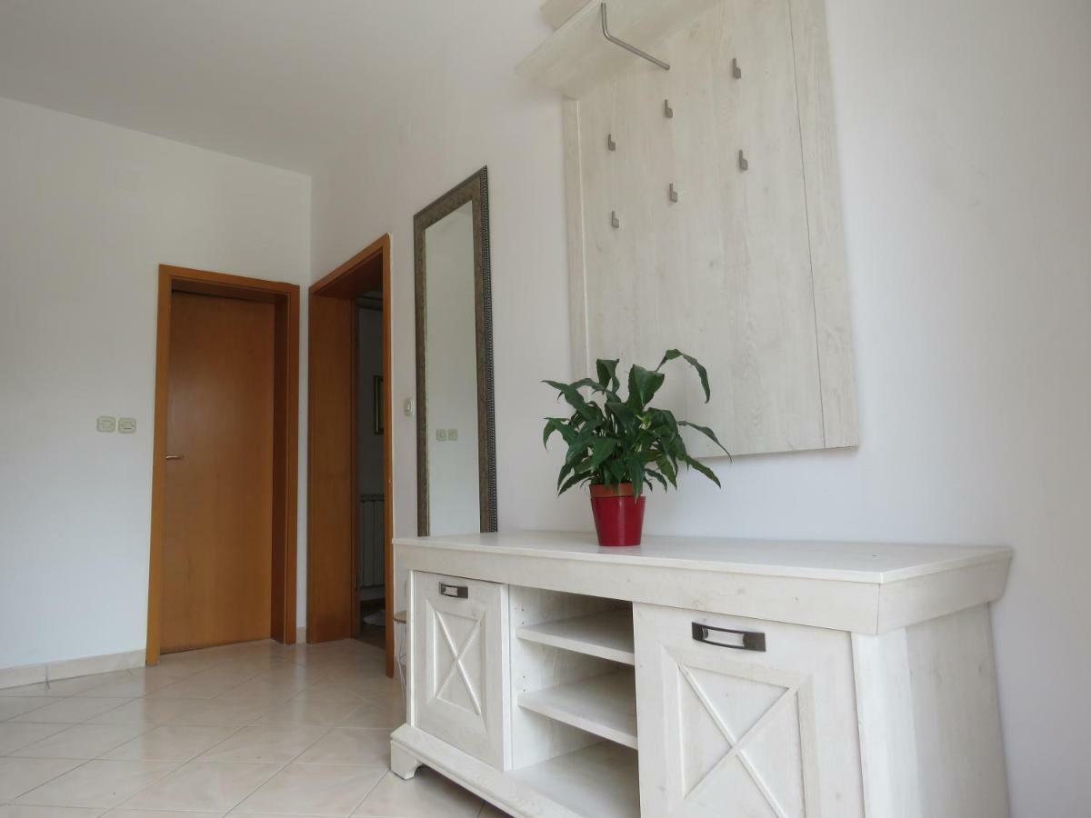 Apartment Smilje Šibenik Exterior foto
